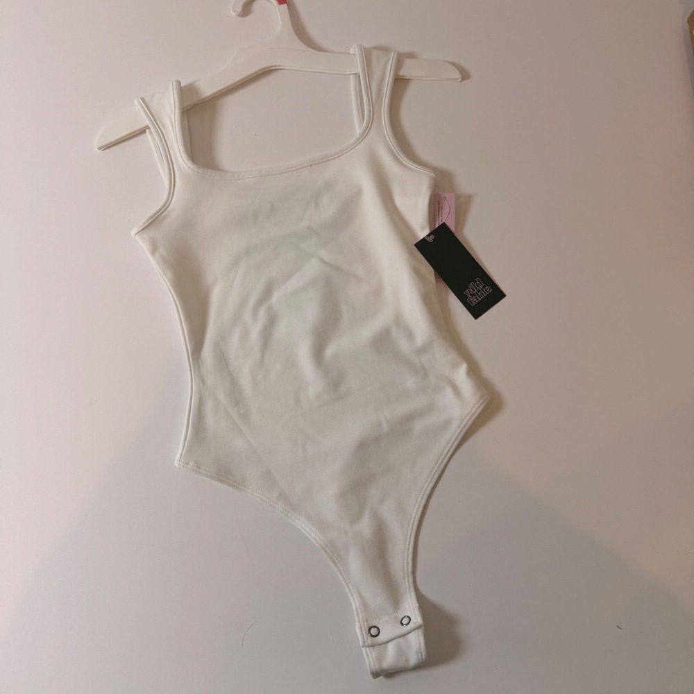 Wild Fable ButterBliss soft Square Neck Bodysuit White XXS Thong Back NWT